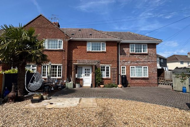 4 bedroom semi-detached house for sale