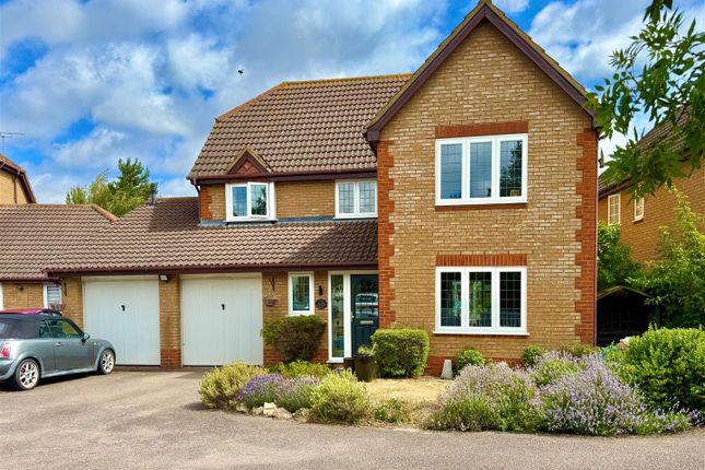 Great Portway, Great Denham 4 bed detached house for sale
