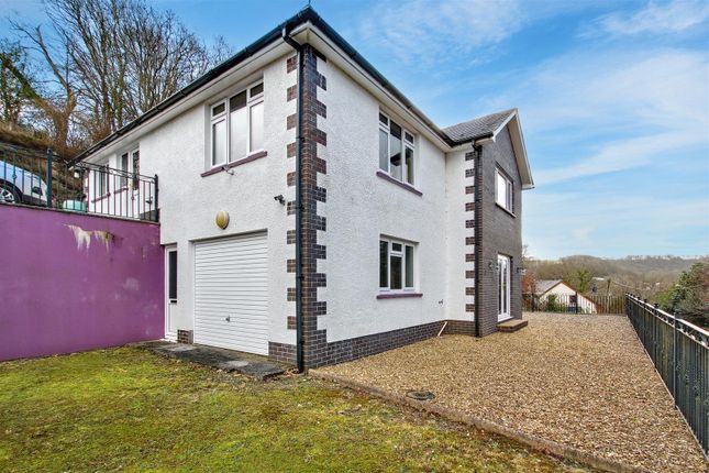 Drefach Felindre, Llandysul 4 bed detached house for sale