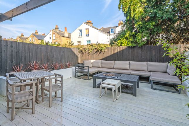 5 bedroom terraced house for sale