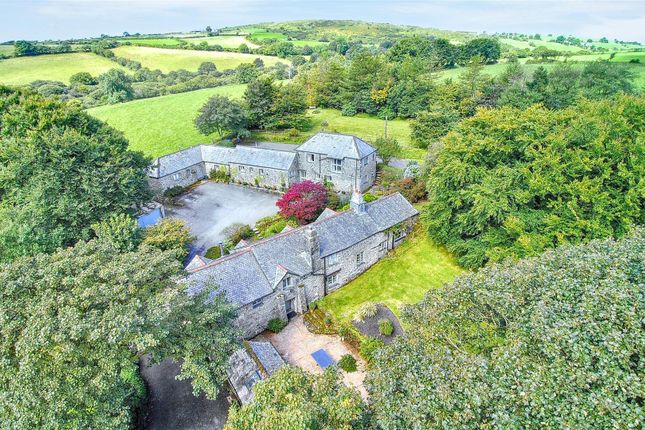 8 bedroom country house for sale