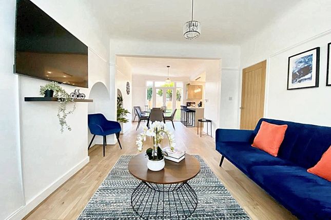 2 bedroom semi-detached house for sale