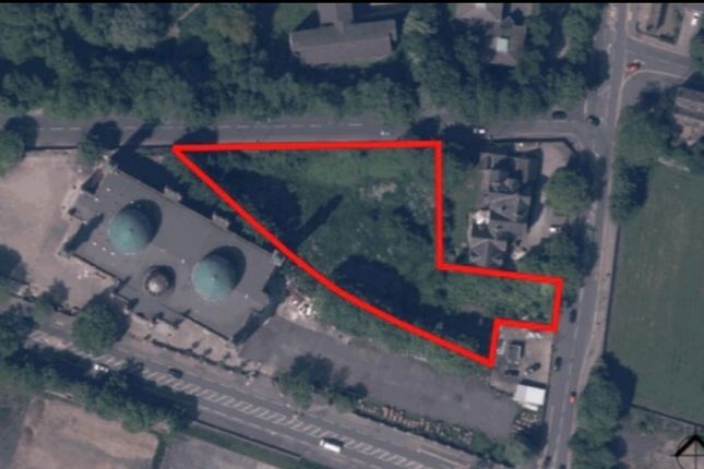 1 bed detached house