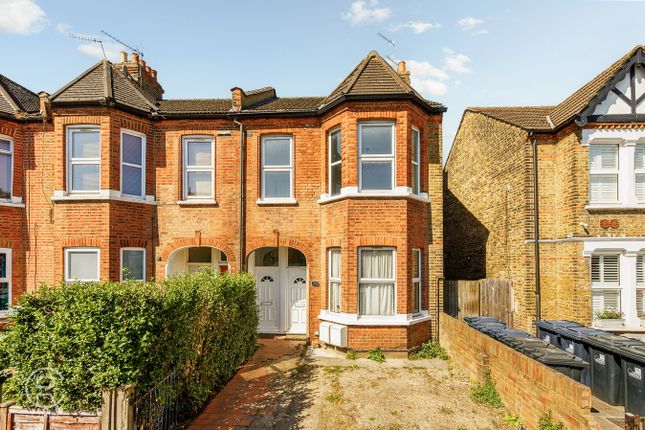 3 bedroom maisonette for sale