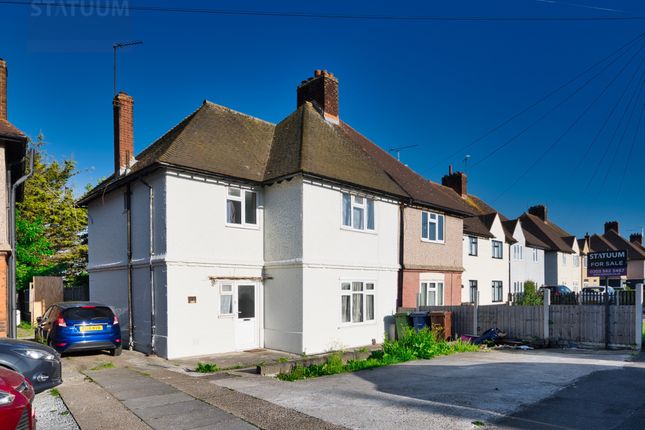 St. Chads Road, Tilbury, Grays... 3 bed semi
