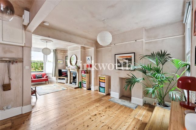Shelbourne Road, London, N17 4 bed terraced house for sale