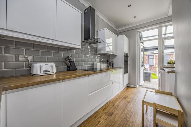 Folkestone Road, Portsmouth PO3 3 bed terraced house for sale