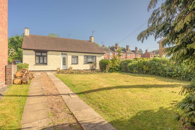Barnett Street, Wordsley, DY8 5QL 3 bed detached bungalow for sale