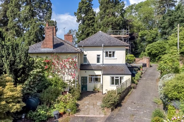 1 Penn Hall, Menith Wood 3 bed end of terrace house for sale