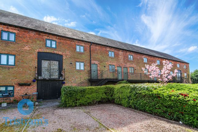 3 bedroom town house for sale