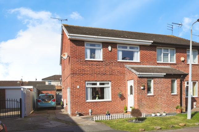 The Queensway, Hull, HU6 9BH 3 bed semi