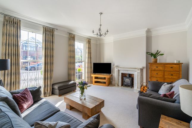 Cross Road, Leamington Spa, CV32 2 bed terraced house for sale