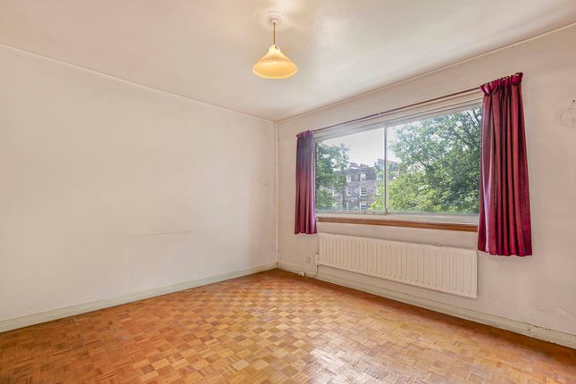 Southampton Row, London, WC1B 1 bed apartment for sale