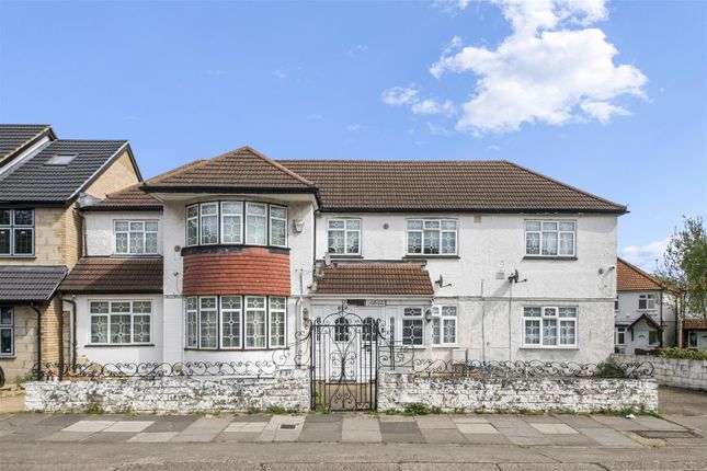 Heston Road, Hounslow TW5 5 bed detached house for sale