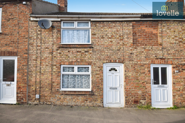 Eastfield Road, Louth LN11 2 bed terraced house for sale