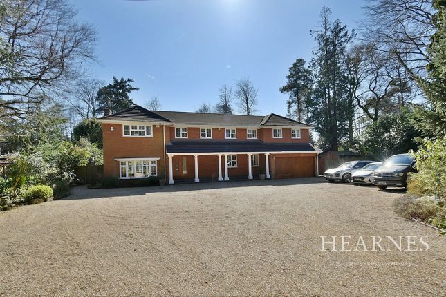 Woodland Walk, Ferndown, BH22 6 bed detached house for sale