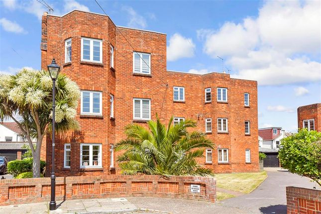 3 bed flat