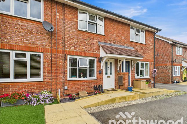 Lapwing Drive, Park Farm, Ashford, TN23 2 bed terraced house for sale
