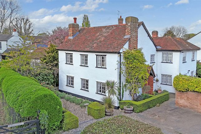 Heron Chase, Herongate, Brentwood... 4 bed detached house for sale