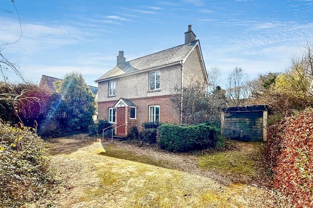 2 bedroom detached house for sale