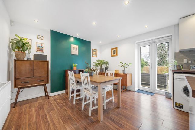 Auckland Hill, West Norwood, SE27 9PG 2 bed maisonette for sale