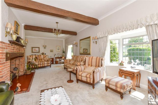 4 bed detached house