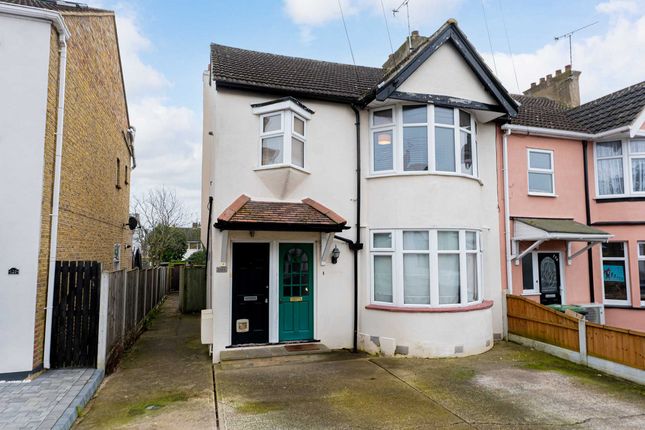 1 bedroom maisonette for sale