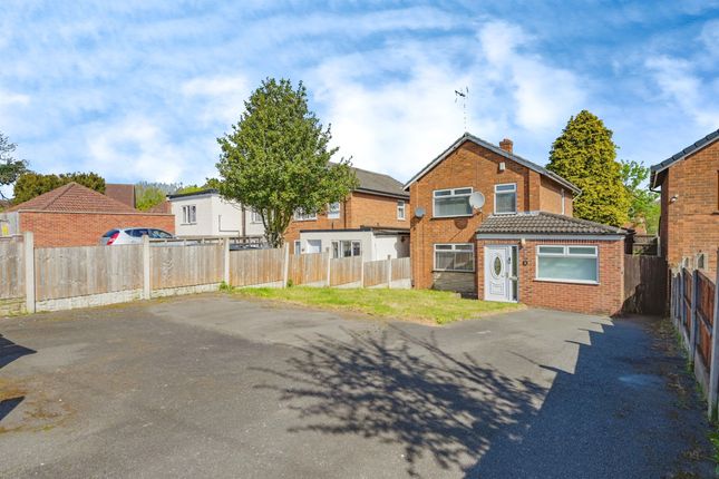 4 bed detached house
