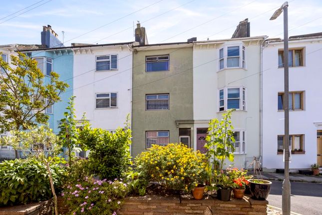 3 bed terraced house
