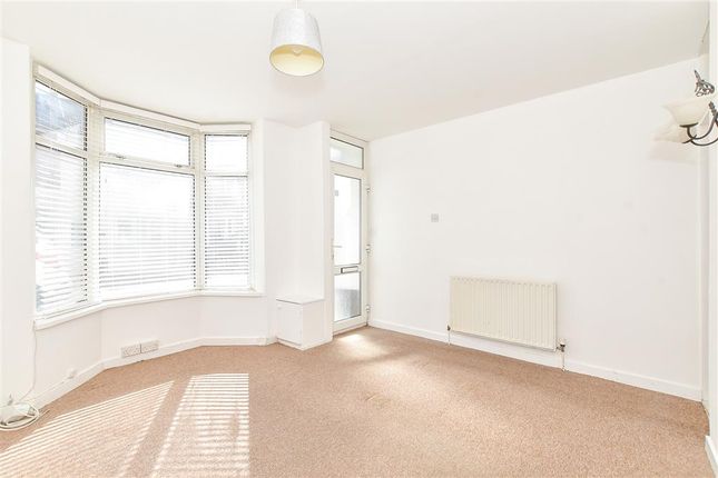 Lower Derby Road, Portsmouth, Hampshire 3 bed terraced house for sale