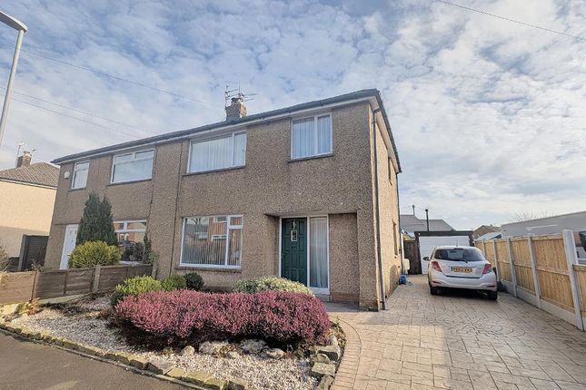 Fairfield Drive, Clitheroe... 3 bed semi