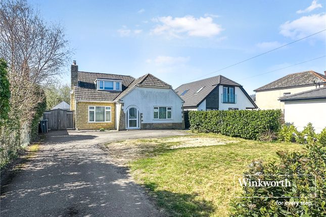 New Road, Ferndown BH22 3 bed detached house for sale