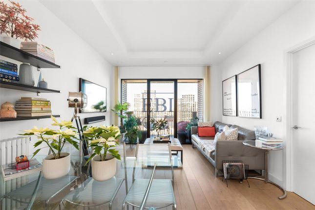 Grantham House, 46 Botanic Square, E14 1 bed apartment for sale