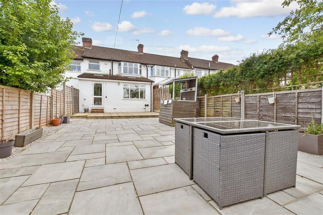 Lynmouth Avenue, Morden, Surrey 3 bed terraced house for sale