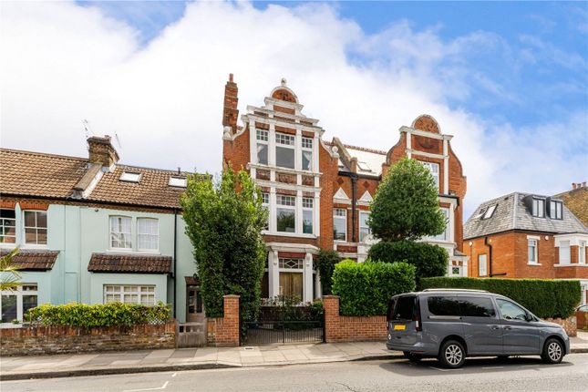 7 bedroom semi-detached house for sale
