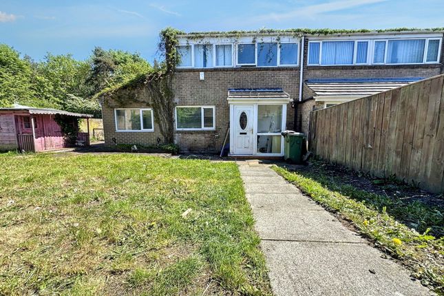 Rowan Avenue, Washington, Tyne and... 3 bed semi