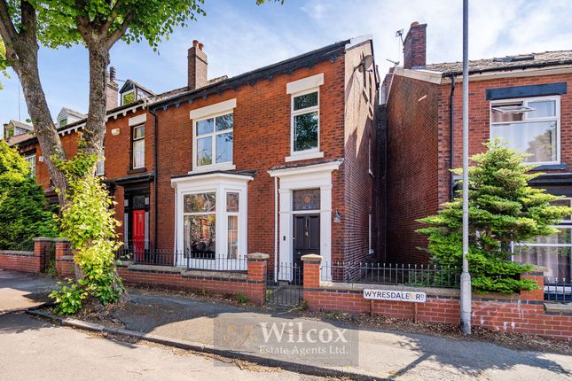 6 bedroom terraced house for sale
