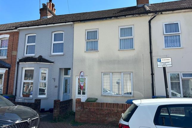Lysons Road, Aldershot 3 bed terraced house for sale