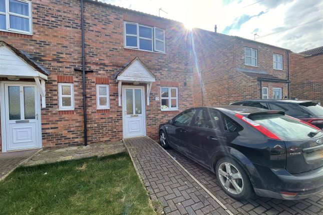2 bedroom semi-detached house for sale
