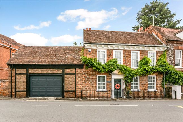 Sutton Road, Cookham, Maidenhead... 3 bed semi