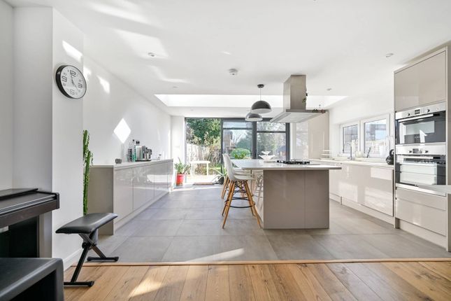 4 bed semi-detached house
