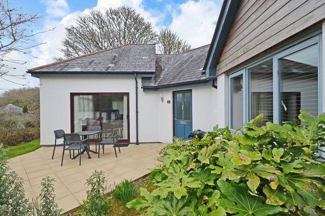 2 bedroom semi-detached bungalow for sale