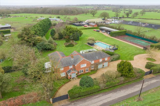 Binfield Road, Wokingham, Berkshire... 6 bed detached house for sale