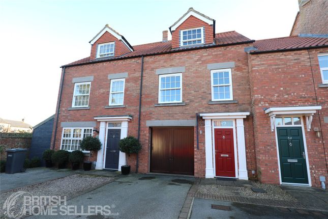 3 bedroom town house for sale