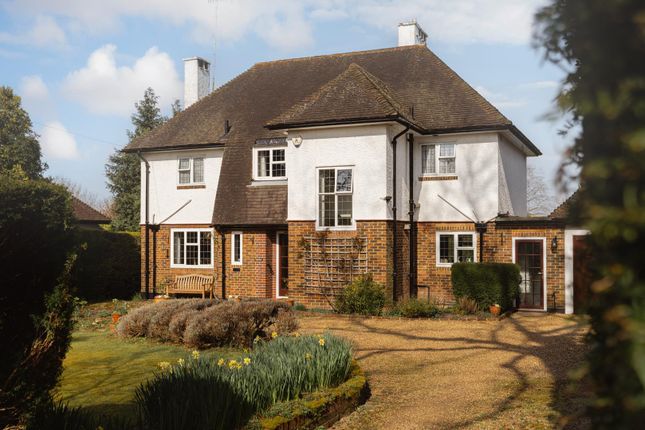 Chalk Lane, Ashtead KT21 4 bed detached house for sale