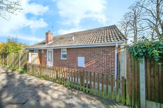 2 bedroom semi-detached bungalow for sale