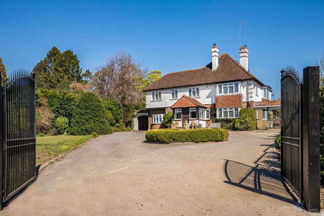 Piccotts End, Hemel Hempstead... 6 bed detached house for sale