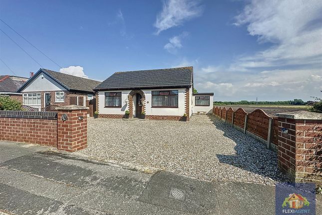 Turning Lane, Southport PR8 2 bed detached bungalow for sale