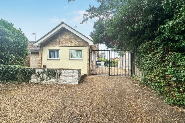 2 bed detached bungalow