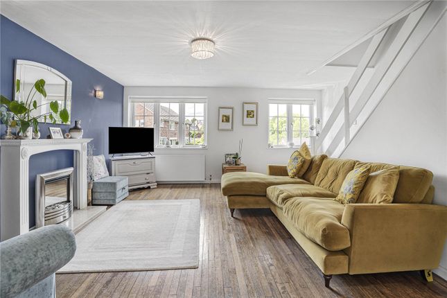 South Close, Barnet, EN5 3 bed terraced house for sale